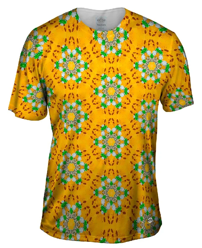 Comfortable Everyday T-Shirt-Golden Umbrella Pattern