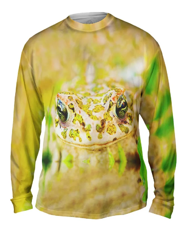 Comfortable Long Sleeve for Sports-Closeup Frog