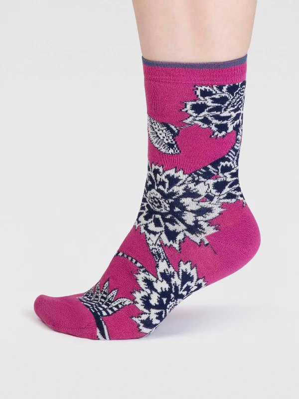 Classic Crew Socks-Freja Organic Cotton Abstract Flower Socks - Raspberry Pink