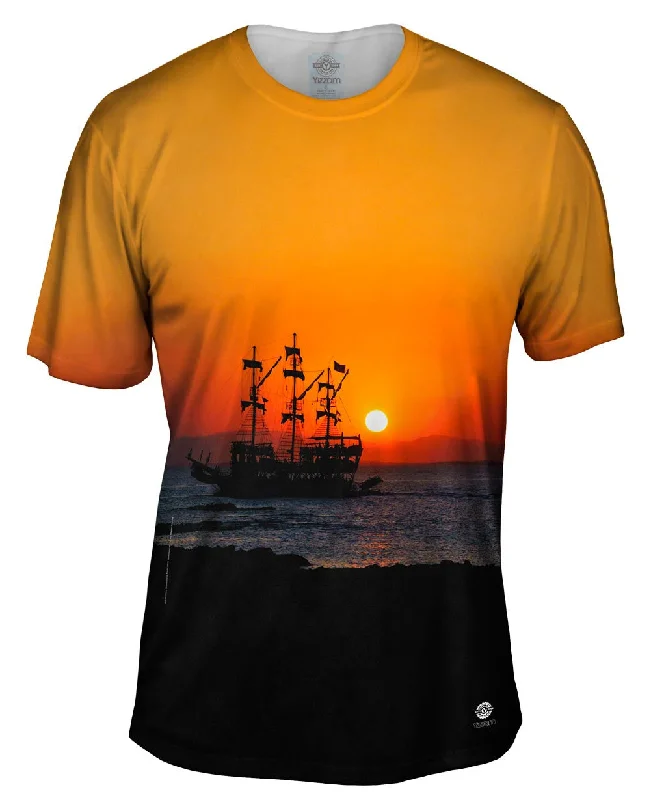 Vintage Style T-Shirt-Gallion Sunset