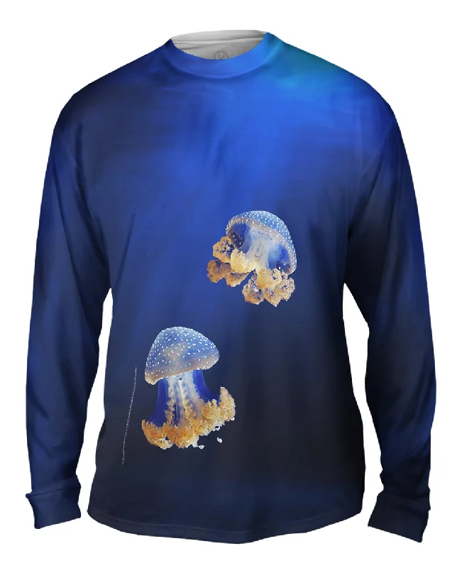 Comfortable Crew Neck Long Sleeve-Blue Jellyfish Rise Underwater