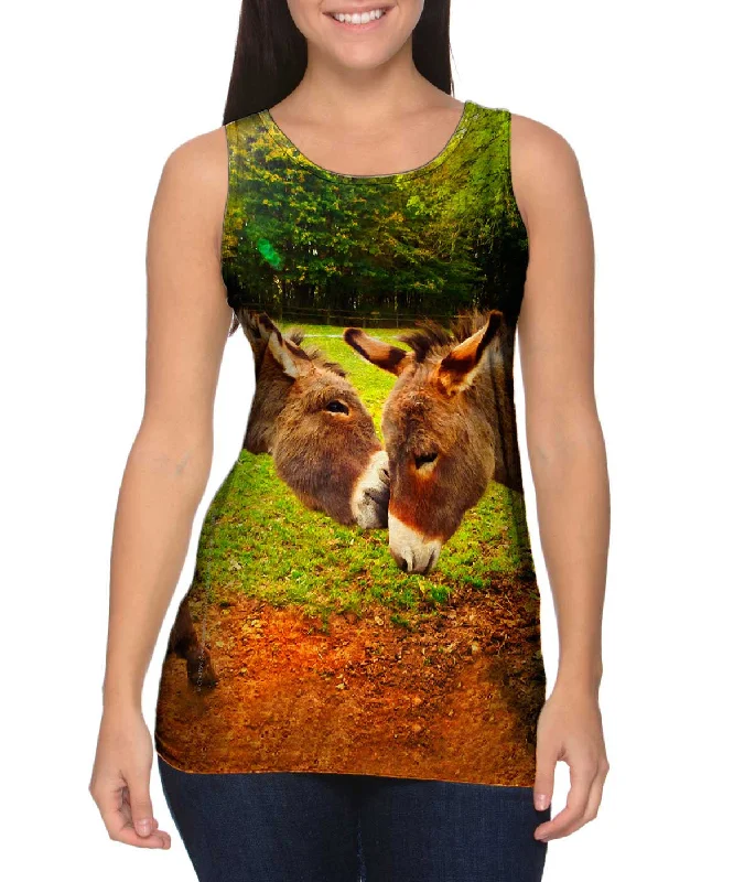 Stylish Cotton Blend Tank-Kissing Donkey