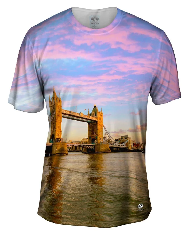 Comfortable Light-Weight T-Shirt-Tower Bridge With Big Ben Sunset